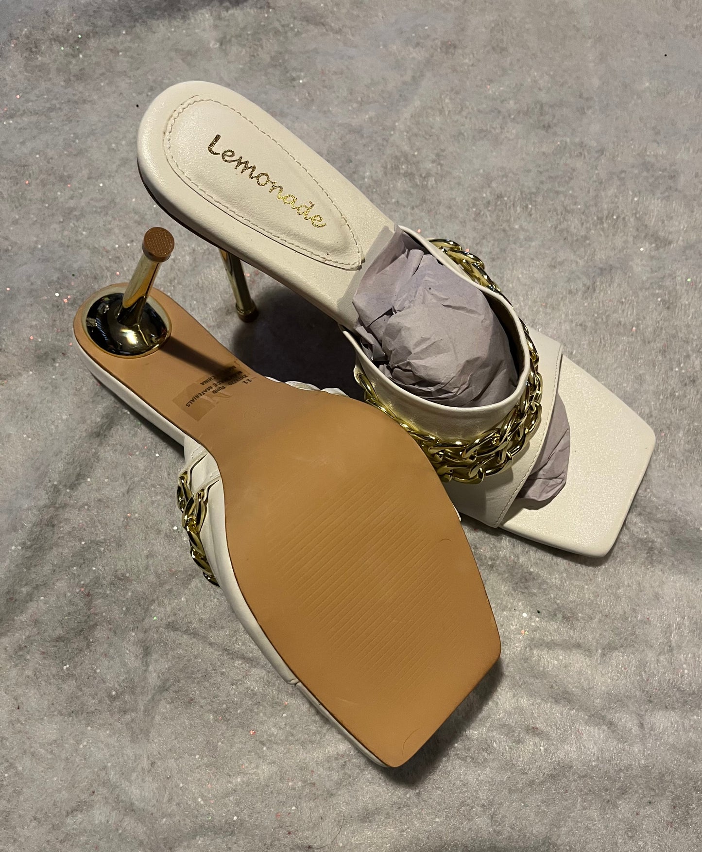 Shoe