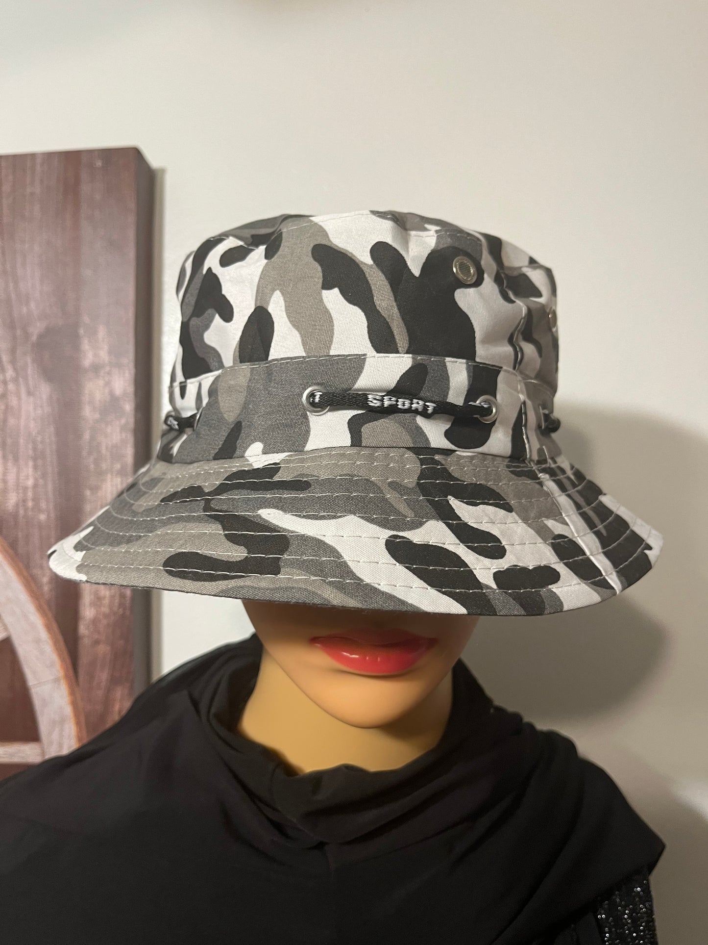 Hat - bucket hat