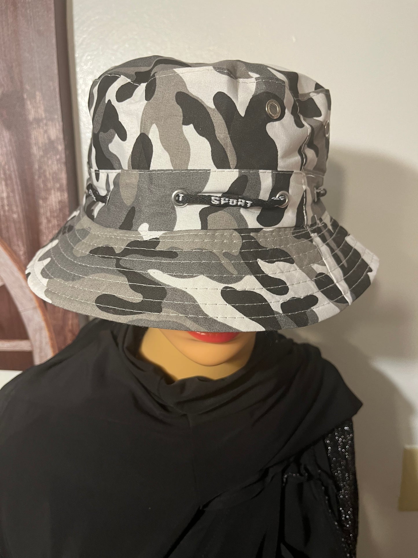 Hat - bucket hat